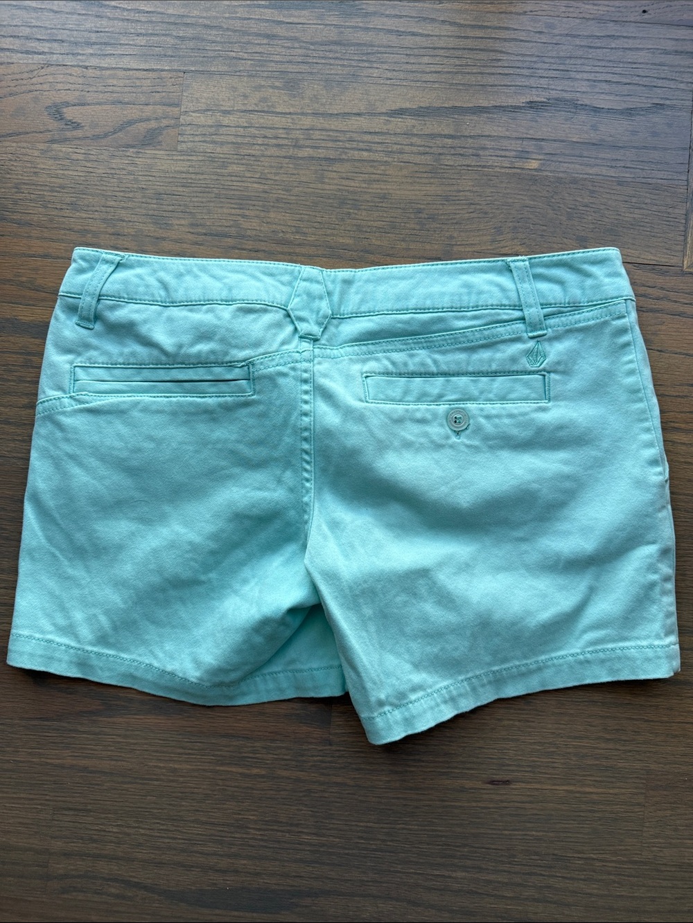 Volcom Sz 1 Women’s Aqua Stretch Cotton Shorts - Picture 3 of 3